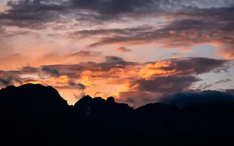Réservation de taxi Pour La clusaz, Le Grand-Bornand, Manigod . Capdeville Taxi votre taxi dans les Aravis